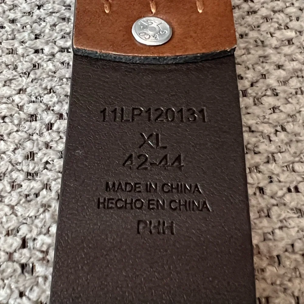 Levi’s Vegan Leather Belt‎ 42/44